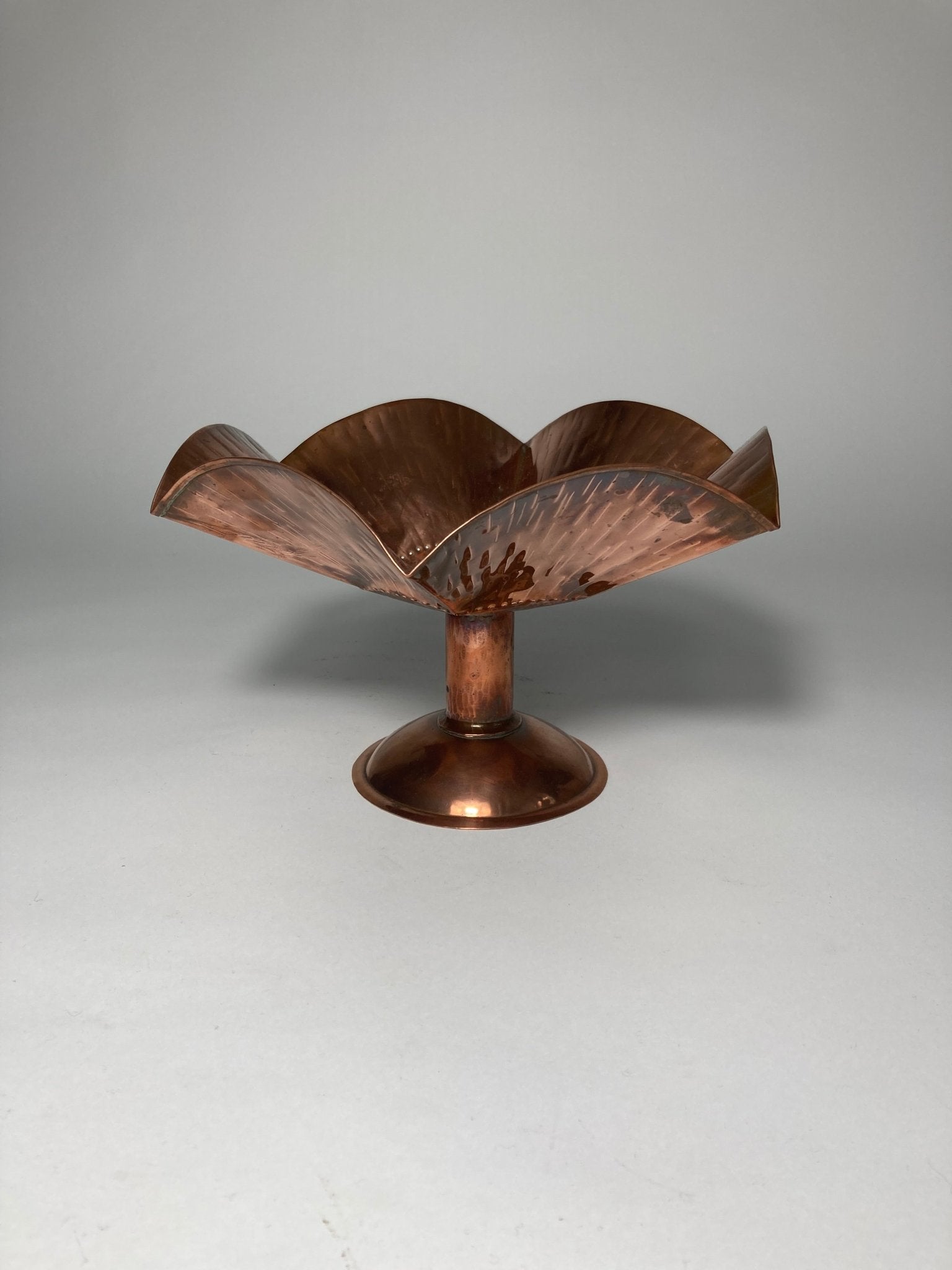 Copper Arts & Crafts Tazza - MADDEN & MCHUGH