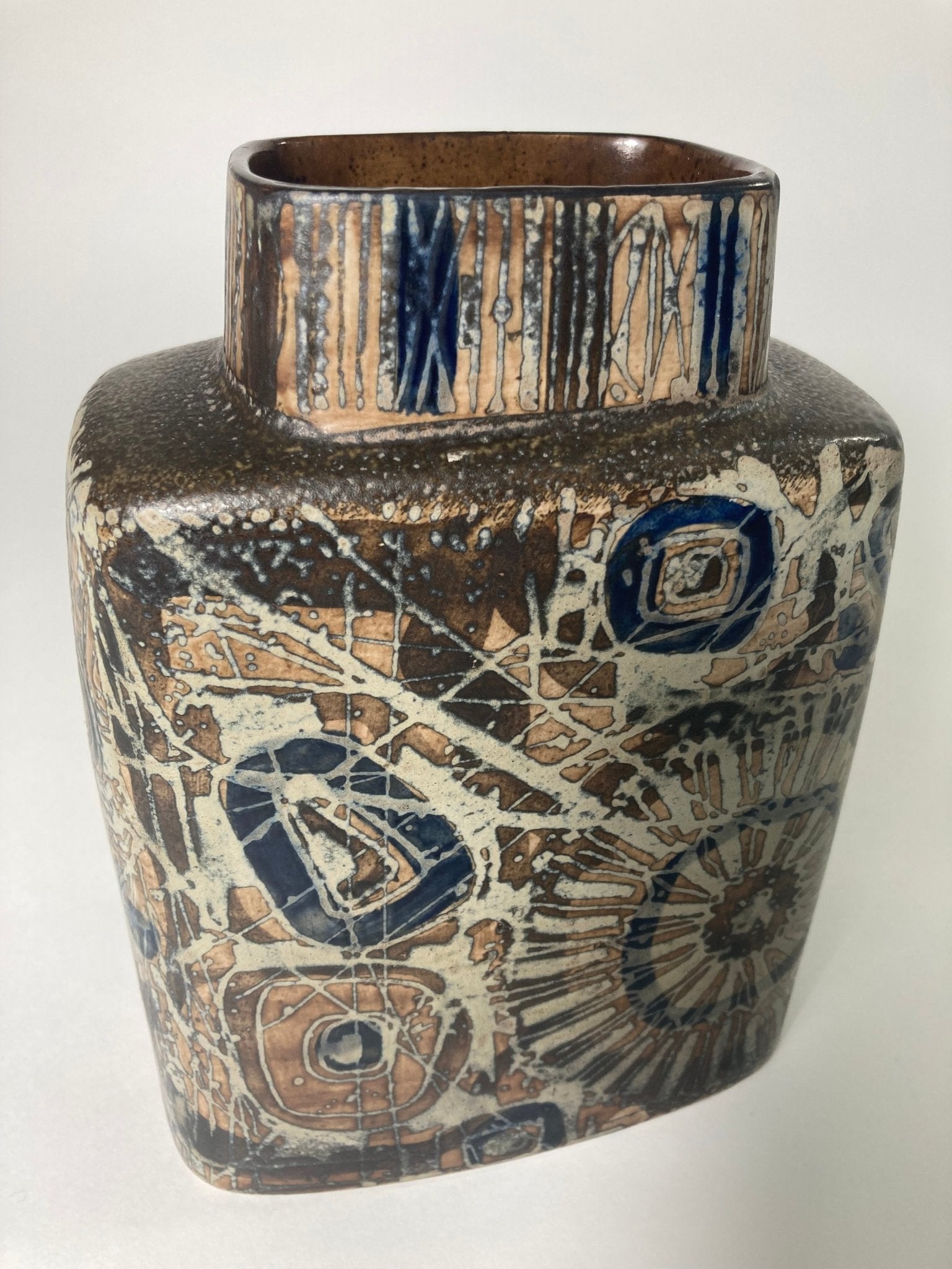 Nils Thorsson for Royal Copenhagen Matching Vase & Plate - MADDEN & MCHUGH