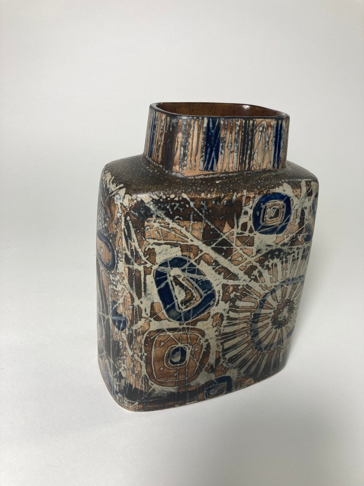 Nils Thorsson for Royal Copenhagen Matching Vase & Plate - MADDEN & MCHUGH